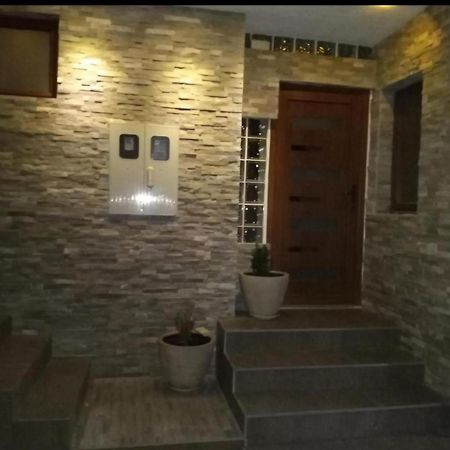 Apartments Natural And Bungalows 2 Σαράγεβο Δωμάτιο φωτογραφία