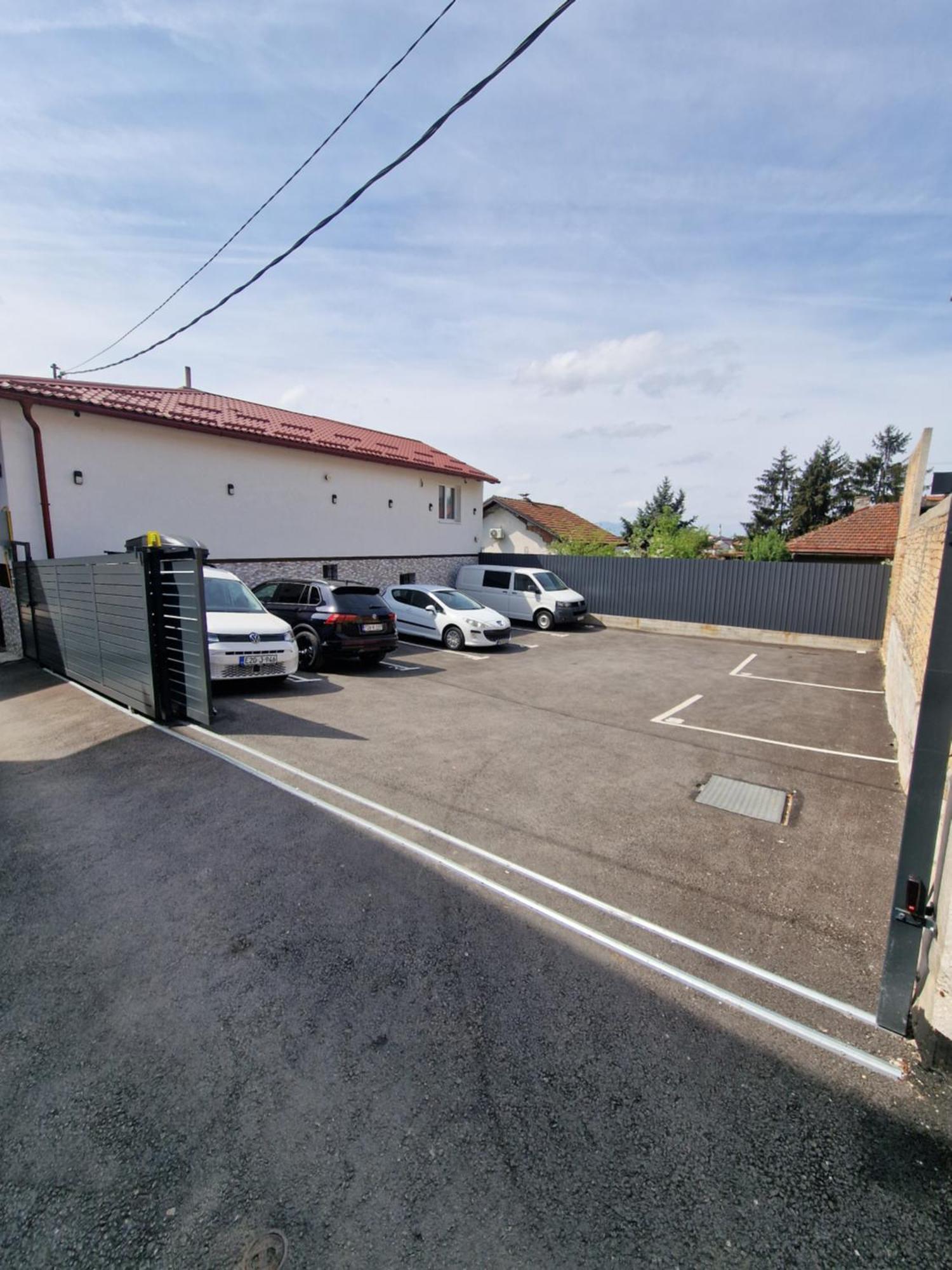 Apartments Natural And Bungalows 2 Σαράγεβο Εξωτερικό φωτογραφία